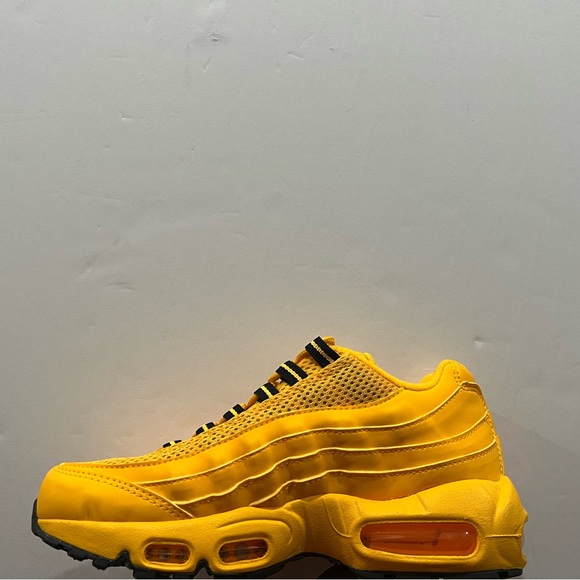 nike air max 95 recraft yellow